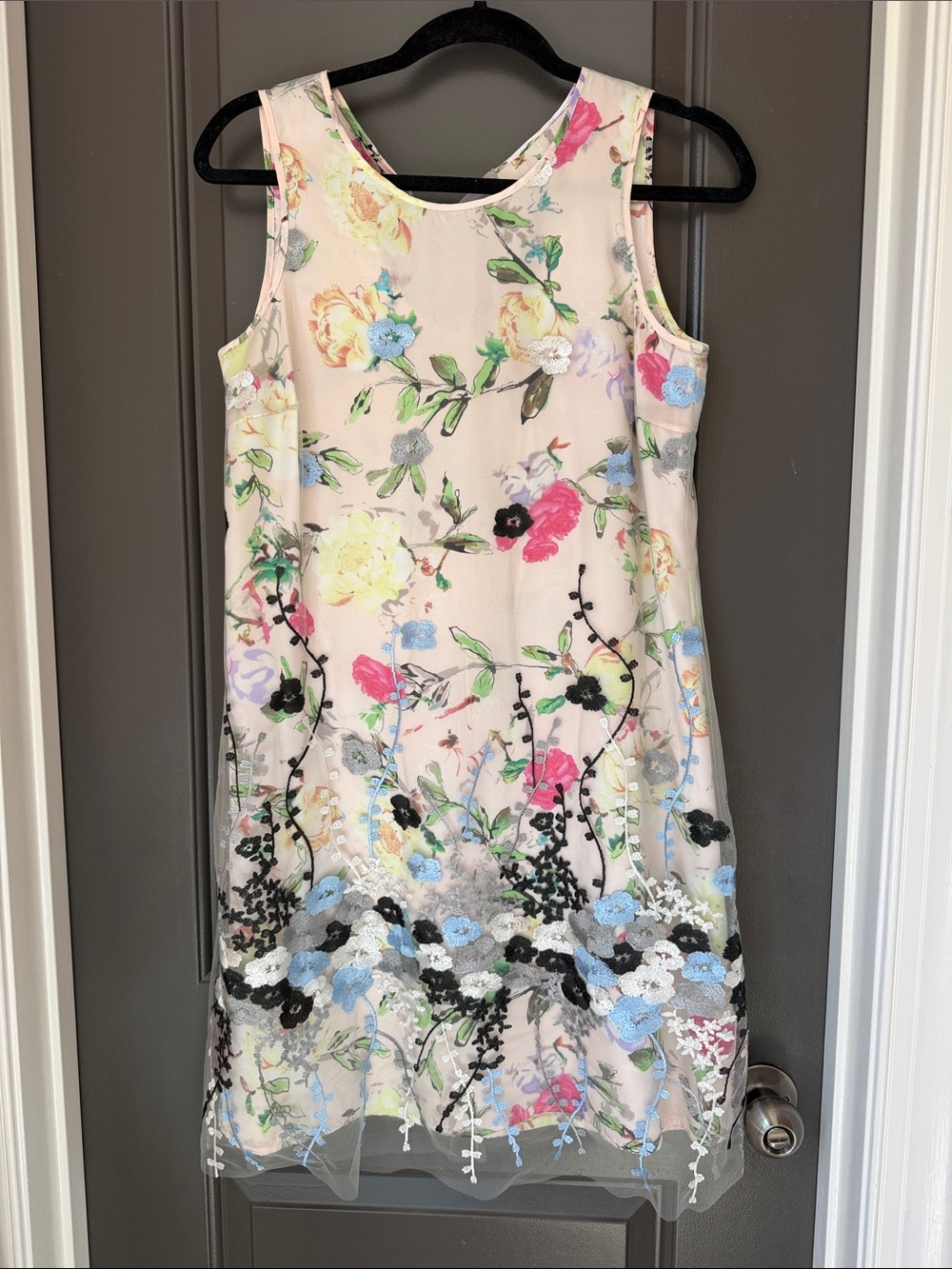 Neiman Marcus Blush Floral Embroidered Midi Dress 6
